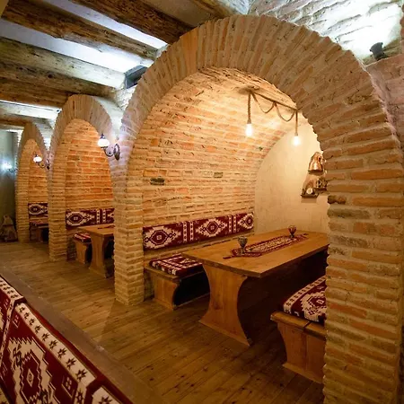 Sahati & Restaurant