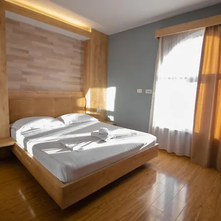 Sahati & Restaurant *