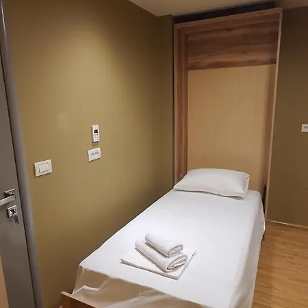 Sahati & Restaurant Korce