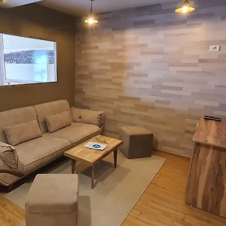 Sahati & Restaurant Hotel